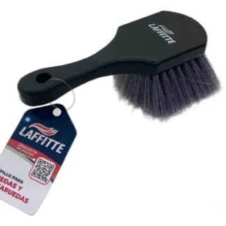 Cepillo Para Llantas y Pasaruedas Mango Corto